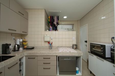 COZINHA de apartamento à venda com 3 quartos, 84m² em Estrela Dalva, Belo Horizonte