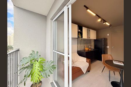 Apartamento para alugar com 27m², 1 quarto e sem vaga Apartamento para alugar com 27m², 1 quarto e sem vagaSacada