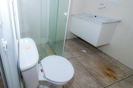 Banheiro de kitnet/studio para alugar com 1 quarto, 38m² em Socorro, São Paulo