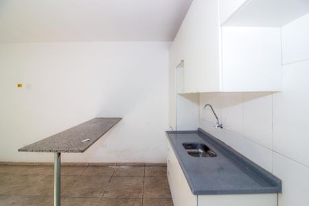Sala/Cozinha de kitnet/studio para alugar com 1 quarto, 38m² em Socorro, São Paulo