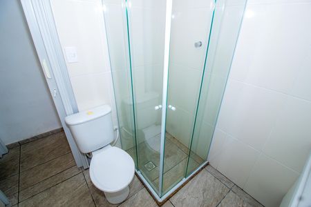 Banheiro de kitnet/studio para alugar com 1 quarto, 38m² em Socorro, São Paulo