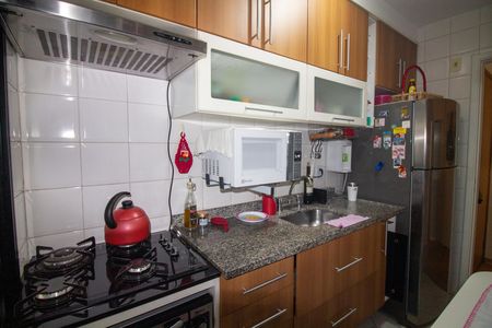 Cozinha de apartamento para alugar com 2 quartos, 70m² em Cidade Monções, São Paulo