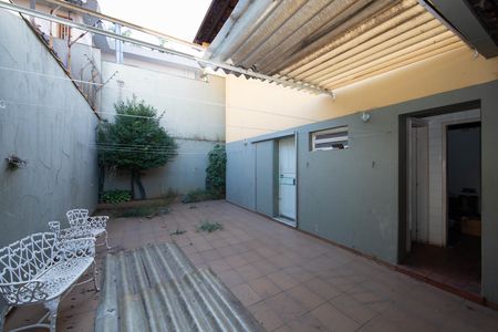 AREA EXTERNA de casa à venda com 4 quartos, 325m² em Cidade Jardim, Belo Horizonte