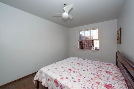 Quarto 2 de casa à venda com 4 quartos, 325m² em Cidade Jardim, Belo Horizonte