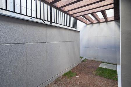 Casa à venda com 135m², 3 quartos e 2 vagas Casa à venda com 135m², 3 quartos e 2 vagasÁrea externa