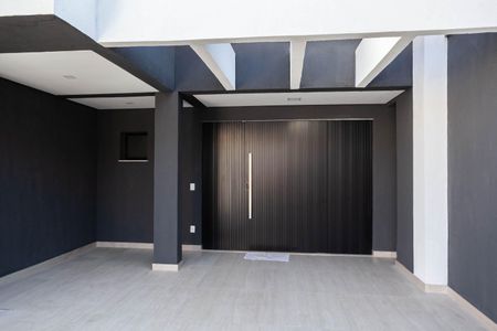 Casa à venda com 135m², 3 quartos e 2 vagas Casa à venda com 135m², 3 quartos e 2 vagasEntrada