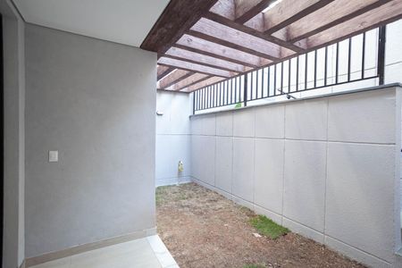 Casa à venda com 135m², 3 quartos e 2 vagas Casa à venda com 135m², 3 quartos e 2 vagasÁrea externa