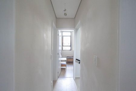 Casa à venda com 135m², 3 quartos e 2 vagas Casa à venda com 135m², 3 quartos e 2 vagasCorredor