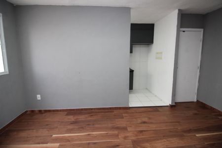 Sala de apartamento para alugar com 2 quartos, 42m² em Jardim Boa Vista (zona Oeste), Osasco