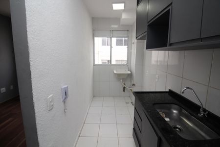 Cozinha e Área de Serviço de apartamento para alugar com 2 quartos, 42m² em Jardim Boa Vista (zona Oeste), Osasco