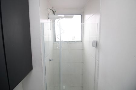 Banheiro de apartamento para alugar com 2 quartos, 42m² em Jardim Boa Vista (zona Oeste), Osasco