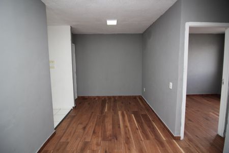 Sala de apartamento para alugar com 2 quartos, 42m² em Jardim Boa Vista (zona Oeste), Osasco