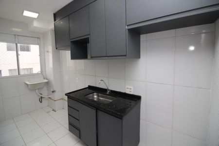Cozinha e Área de Serviço de apartamento para alugar com 2 quartos, 42m² em Jardim Boa Vista (zona Oeste), Osasco