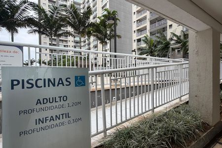 Área comum - Piscina de apartamento para alugar com 1 quarto, 49m² em Vila Matias, Santos