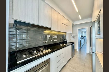 Apartamento à venda com 3 quartos, 213m² em Santo Amaro, São Paulo