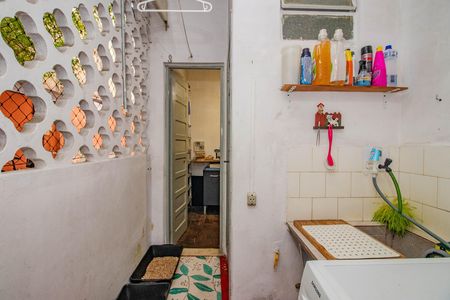 Apartamento à venda com 49m², 1 quarto e sem vaga Apartamento à venda com 49m², 1 quarto e sem vagaCozinha e Área de Serviço