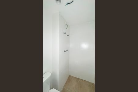 Banheiro de kitnet/studio à venda com 1 quarto, 24m² em Vila Congonhas, São Paulo