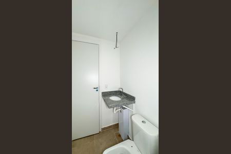Banheiro de kitnet/studio para alugar com 1 quarto, 24m² em Vila Congonhas, São Paulo