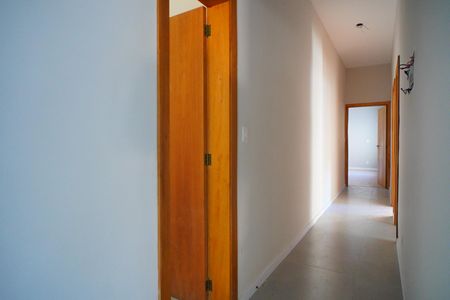 Casa para alugar com 180m², 3 quartos e 2 vagas Casa para alugar com 180m², 3 quartos e 2 vagasCorredor