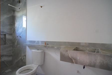 Casa para alugar com 180m², 3 quartos e 2 vagas Casa para alugar com 180m², 3 quartos e 2 vagasBanheiro da suíte 3