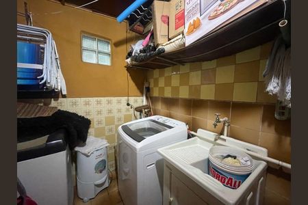 Casa à venda com 116m², 2 quartos e 1 vaga