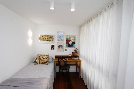 Quarto 2 de apartamento à venda com 3 quartos, 149m² em Santa Lúcia, Belo Horizonte