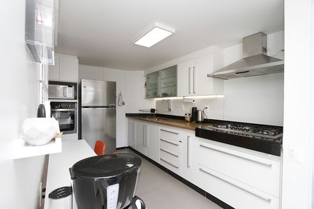 Cozinha de apartamento à venda com 3 quartos, 149m² em Santa Lúcia, Belo Horizonte