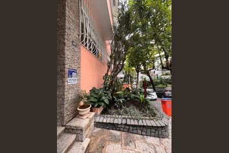 Placa de apartamento à venda com 3 quartos, 121m² em Leblon, Rio de Janeiro