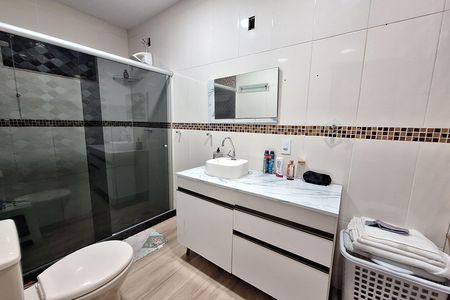 Apartamento para alugar com 362m², 3 quartos e 5 vagas Apartamento para alugar com 362m², 3 quartos e 5 vagasBanheiro