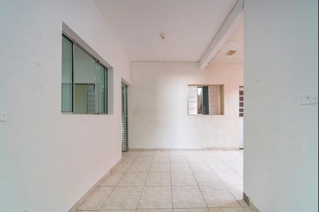Quintal e Área de Serviço de casa para alugar com 1 quarto, 70m² em Vila Palmares, Santo André