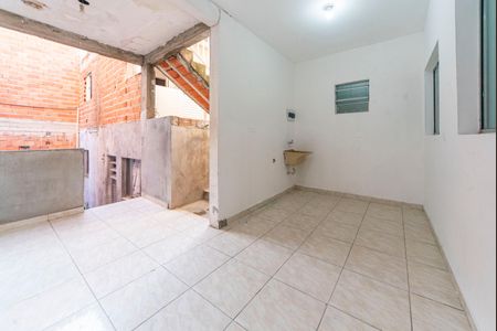 Casa para alugar com 70m², 1 quarto e sem vaga Casa para alugar com 70m², 1 quarto e sem vagaQuintal e Área de Serviço