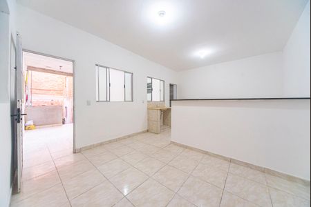 Casa para alugar com 70m², 1 quarto e sem vaga Casa para alugar com 70m², 1 quarto e sem vagaSala