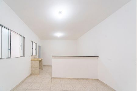 Vista do Quarto de casa para alugar com 1 quarto, 70m² em Vila Palmares, Santo André
