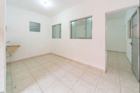 Quintal e Área de Serviço de casa para alugar com 1 quarto, 70m² em Vila Palmares, Santo André