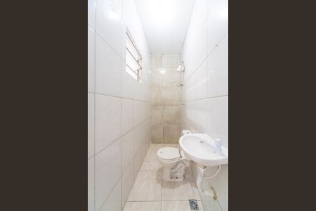 Casa para alugar com 70m², 1 quarto e sem vaga Casa para alugar com 70m², 1 quarto e sem vagaBanheiro