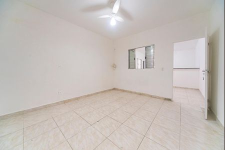 Quarto de casa para alugar com 1 quarto, 70m² em Vila Palmares, Santo André