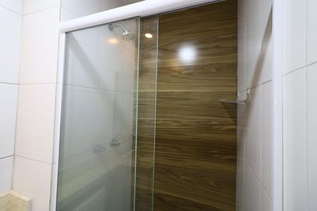 Banheiro de apartamento para alugar com 2 quartos, 53m² em City Bussocaba, Osasco