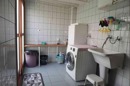 Casa de Condomínio à venda com 4 quartos, 333m² em Morada dos Pinheiros (aldeia da Serra), Barueri