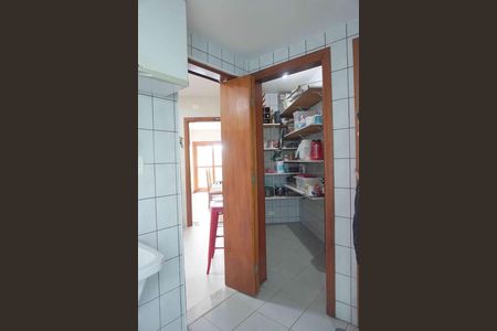 Casa de condomínio para alugar com 333m², 4 quartos e 4 vagas