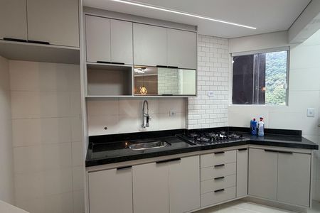 Apartamento para alugar com 60m², 2 quartos e 1 vaga Apartamento para alugar com 60m², 2 quartos e 1 vagaCozinha e Área de Serviço