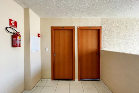 Apartamento para alugar com 45m², 2 quartos e 1 vaga Apartamento para alugar com 45m², 2 quartos e 1 vagaHall Andar