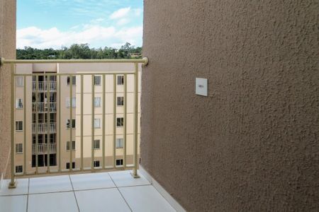Varanda Sala de apartamento para alugar com 2 quartos, 45m² em Granja Viana, Cotia