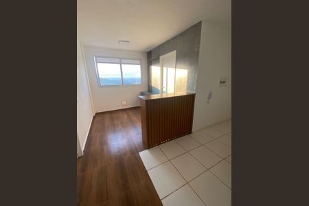 Apartamento para alugar com 2 quartos, 35m² em Conjunto Habitacional Santa Etelvina III, São Paulo