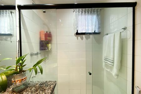 Apartamento à venda com 86m², 3 quartos e 2 vagas Apartamento à venda com 86m², 3 quartos e 2 vagasBanheiro da Suíte 1