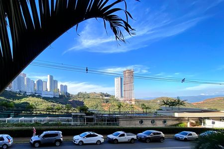 Apartamento à venda com 86m², 3 quartos e 2 vagas Apartamento à venda com 86m², 3 quartos e 2 vagasVista da Suite 1
