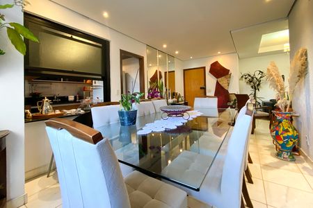 Apartamento à venda com 86m², 3 quartos e 2 vagas Apartamento à venda com 86m², 3 quartos e 2 vagasSala de Jantar