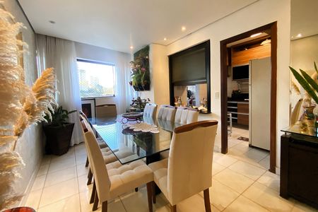 Apartamento à venda com 86m², 3 quartos e 2 vagas Apartamento à venda com 86m², 3 quartos e 2 vagasSala de Jantar
