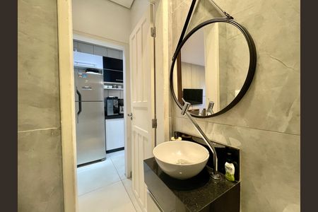 Casa à venda com 2 quartos, 60m² em João Pinheiro, Belo Horizonte