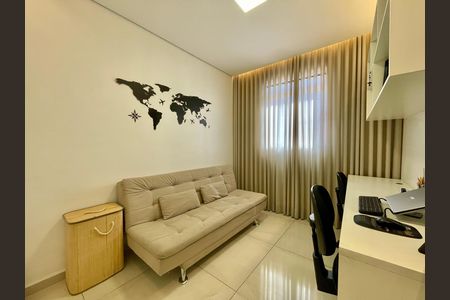 Casa à venda com 2 quartos, 60m² em João Pinheiro, Belo Horizonte