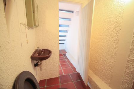 Casa à venda com 2 quartos, 220m² em Vila Bertioga, São Paulo